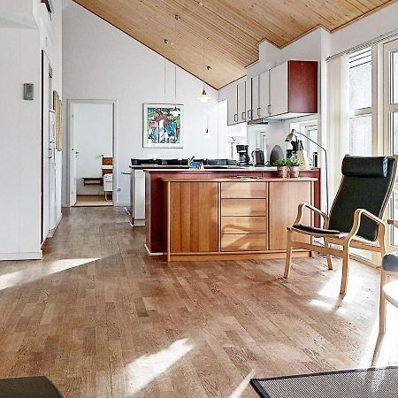 Four-Bedroom Holiday Home In Hasle 5 Luaran gambar