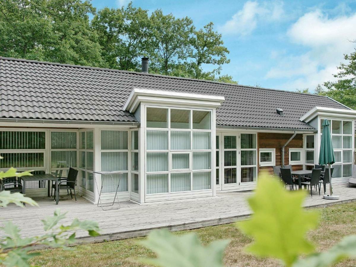 Four-Bedroom Holiday Home In Hasle 5 Luaran gambar